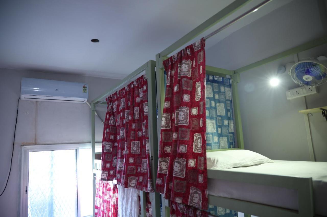 Good Vibes Hostel Варанасі Екстер'єр фото