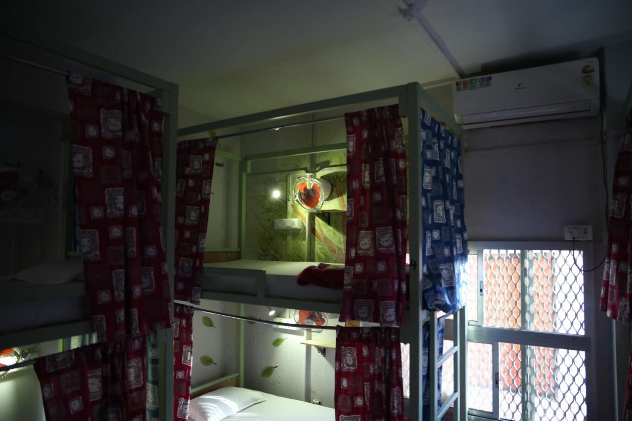 Good Vibes Hostel Варанасі Екстер'єр фото