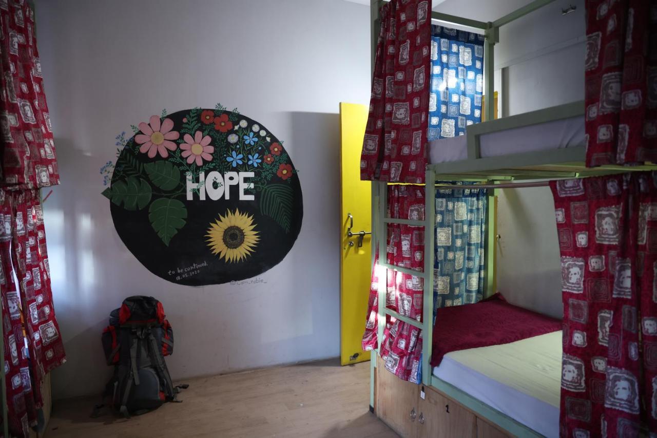 Good Vibes Hostel Варанасі Екстер'єр фото