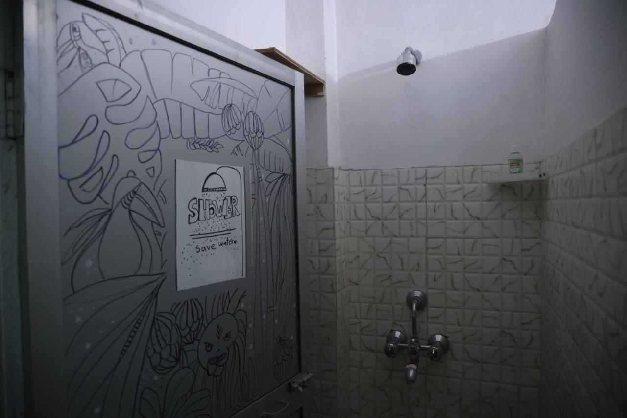 Good Vibes Hostel Варанасі Екстер'єр фото