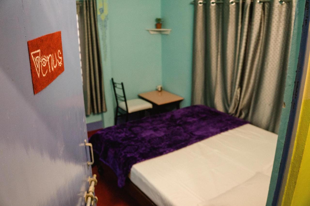 Good Vibes Hostel Варанасі Екстер'єр фото