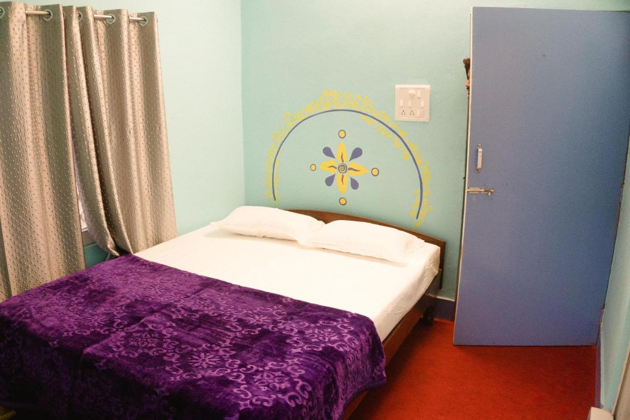 Good Vibes Hostel Варанасі Екстер'єр фото